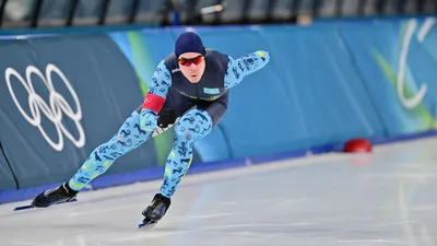 конькобежец выступил на Олимпиаде-2026, фото - Новости Zakon.kz от 14.02.2026 23:07