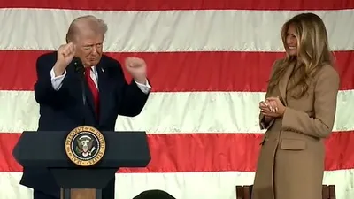 Мелания Трамп станцевала с мужем, фото - Новости Zakon.kz от 14.02.2026 08:50