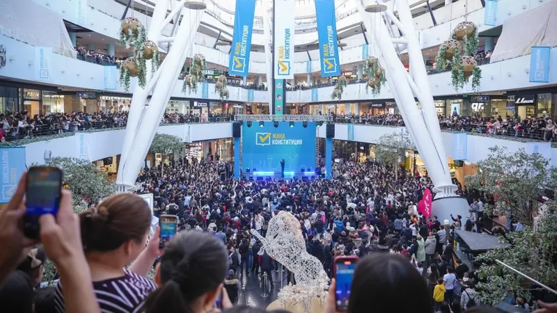 Голос молодежи за новую Конституцию: в Астане прошел масштабный молодежный концерт