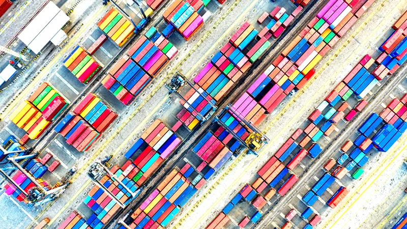 Россия сдает позиции, Армения и Кыргызстан наступают: что происходит во внешней торговле Казахстана