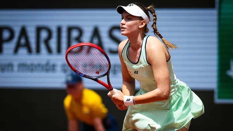 Елена Рыбакина за один час прошла в третий раунд "Мастерса" в Дубае