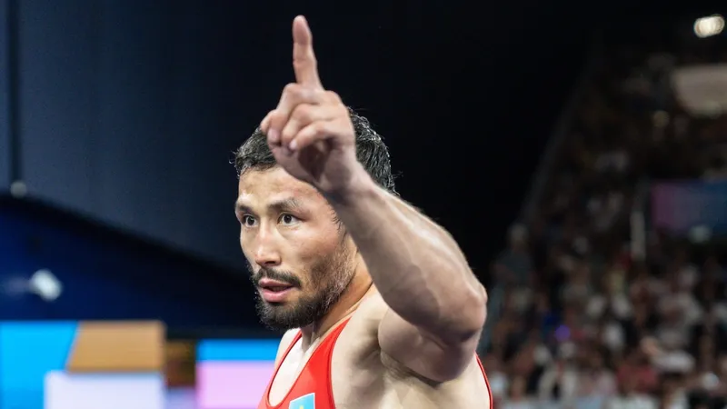 Казахстан заявил борцов во всех весах на соревнования в Албании