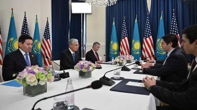 встреча с президентом, фото - Новости Zakon.kz от 20.02.2026 01:34