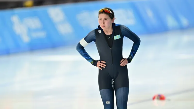 Казахстанские конькобежцы поборются за медали на этапе Кубка мира в Германии