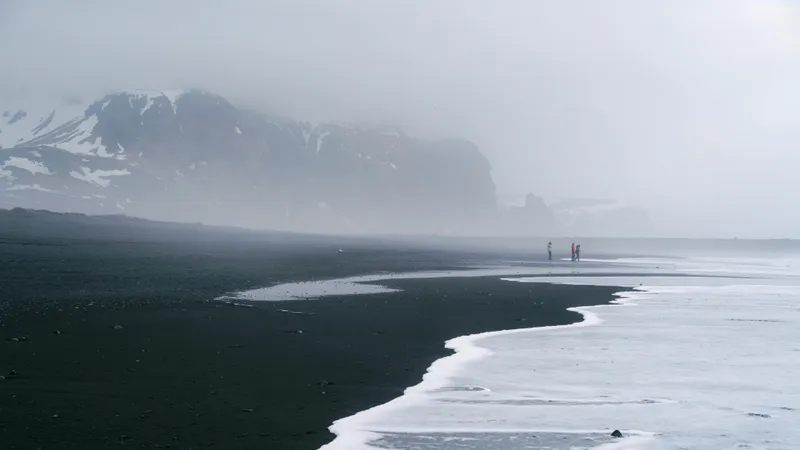 Невидимая сила под Антарктидой изменила климат Земли