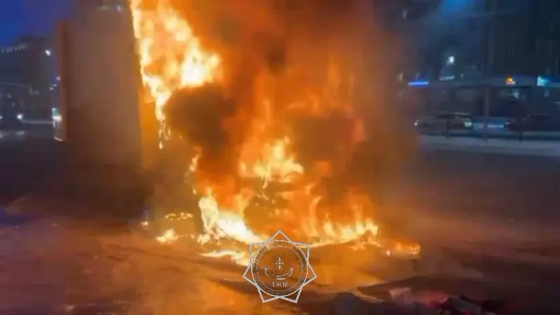 Огонь охватил грузовик в центре Астаны