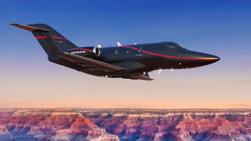 Honda представила первый частный самолет, способный приземляться без пилота
