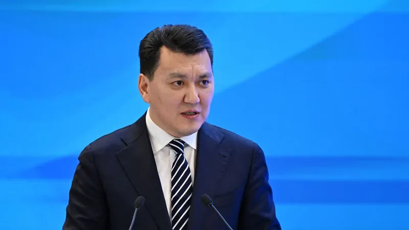 Ерлан Карин: Принятие новой Конституции откроет новый исторический этап развития страны