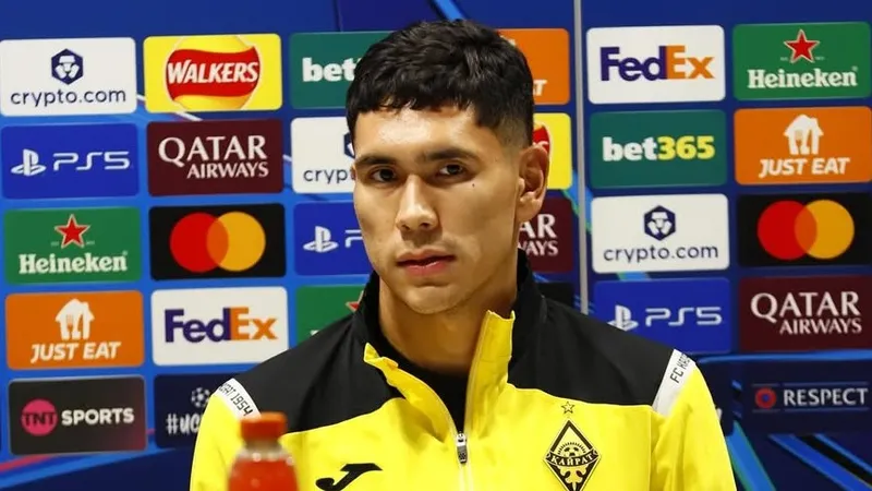 Анарбеков получил первый номер "Кайрата"