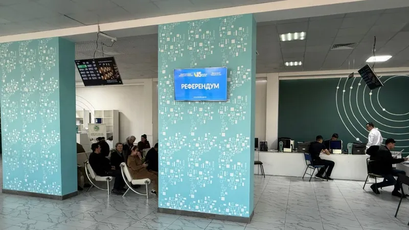 Казахстанцы могут узнать информацию о референдуме и новой Конституции в ЦОНах и медучреждениях
