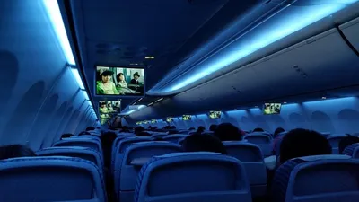 ряд сидений вырвало из креплений во время взлета самолета в Малайзии, фото - Новости Zakon.kz от 24.02.2026 19:41