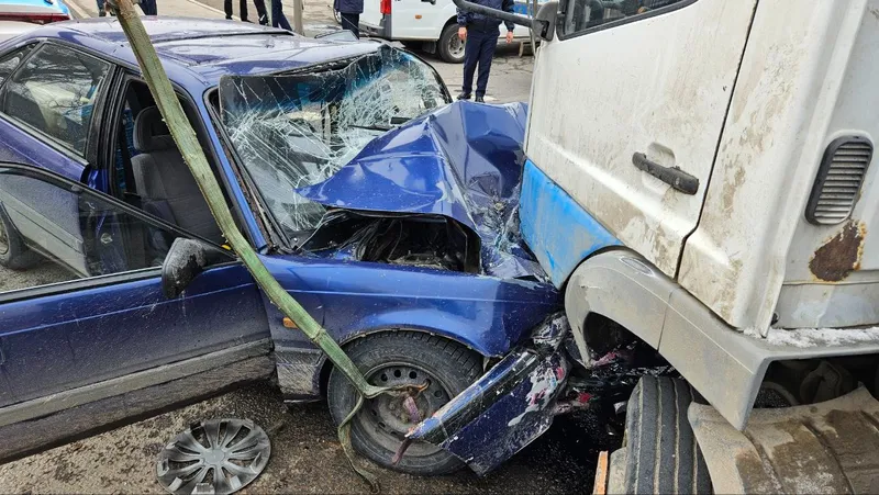 ДТП в Алматы, фото - Новости Zakon.kz от 24.02.2026 12:22