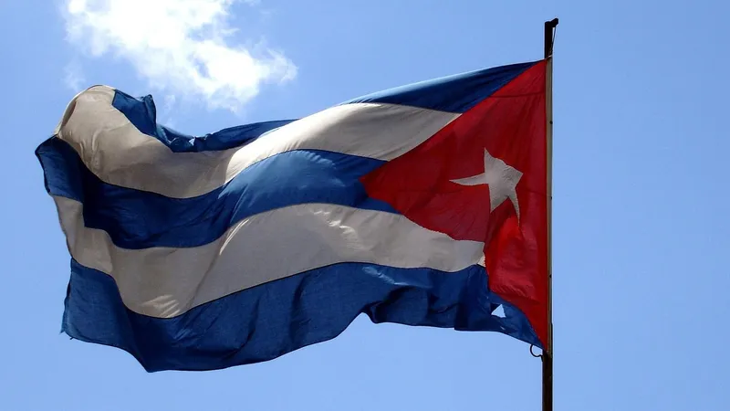 Кубинцы расстреляли американский катер