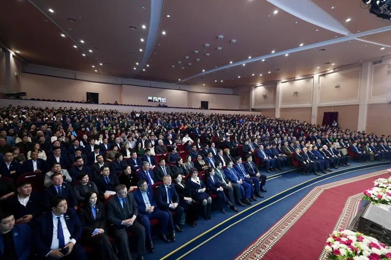 обсуждение новой Конституции, фото - Новости Zakon.kz от 26.02.2026 17:27