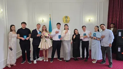 расписавшиеся в Шымкенте пары, фото - Новости Zakon.kz от 26.02.2026 13:52