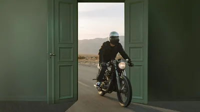 транспорт, мотоциклист, дверь, фото - Новости Zakon.kz от 27.02.2026 08:30