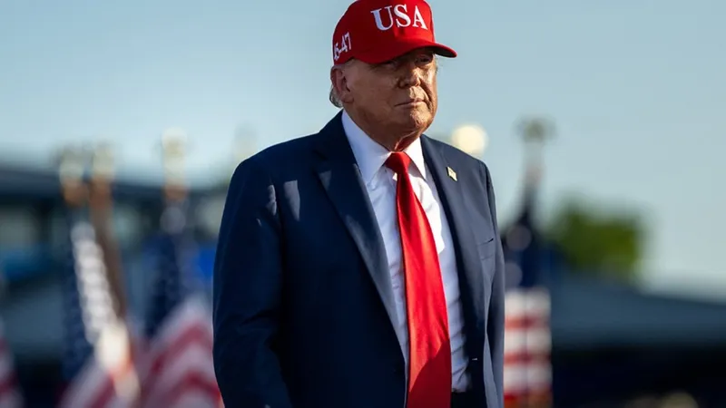 Трамп ответил на угрозы Ирана о мощном ударе