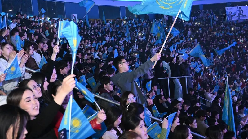 Более 10 тыс. человек поддержали референдум на масштабном мероприятии в Алматы