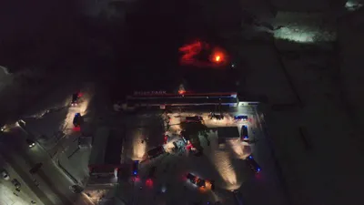 В Семее по улице Шугаева произошло крупное возгорание в развлекательном центре, фото - Новости Zakon.kz от 03.03.2026 20:46