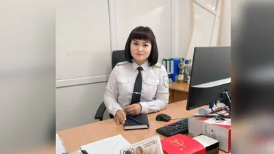 Сауле Сакиянова удержала пенсионерку от перевода денег мошенникам, фото - Новости Zakon.kz от 04.03.2026 19:00