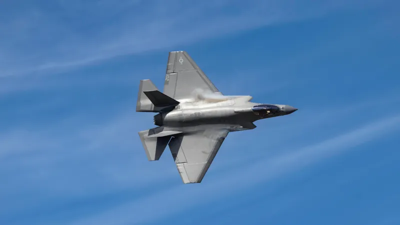 Сбиты три истребителя США: кувейтского пилота назвали самым результативным в истории страны