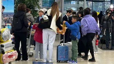 вернувшиеся из ОАЭ казахстанцы, фото - Новости Zakon.kz от 04.03.2026 17:00