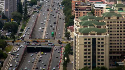 Новостройки в Алматы, высотные дома, жилые дома Алматы, жилой дом, жилье, квартира, новостройка, новостройки, новостройки в Алматы, ЖК в Алматы, дорога, машины, автомобили, дорожное движение , сурет - Zakon.kz жаңалық 30.03.2026 13:56