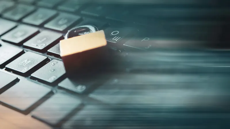 Казахстанцев начнут уведомлять об утечках данных: что изменится