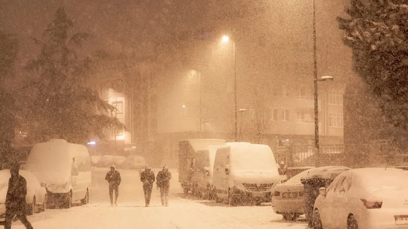 Мощные морозы до -25°С и сильные осадки вернутся в Казахстан – прогноз на праздничные выходные