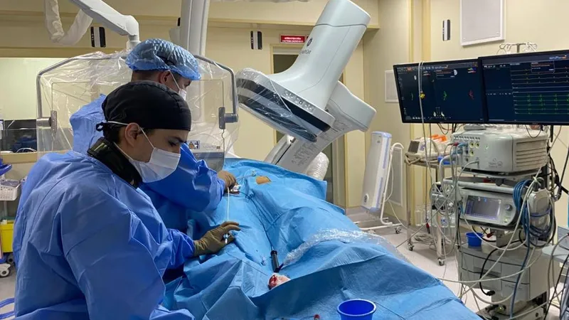 Сложную операцию на сердце провели 18-летней жительнице Алматы