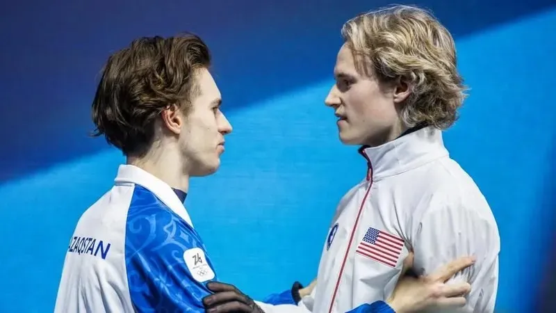 Американского фигуриста Илью Малинина наградили из-за жеста в отношении Михаила Шайдорова