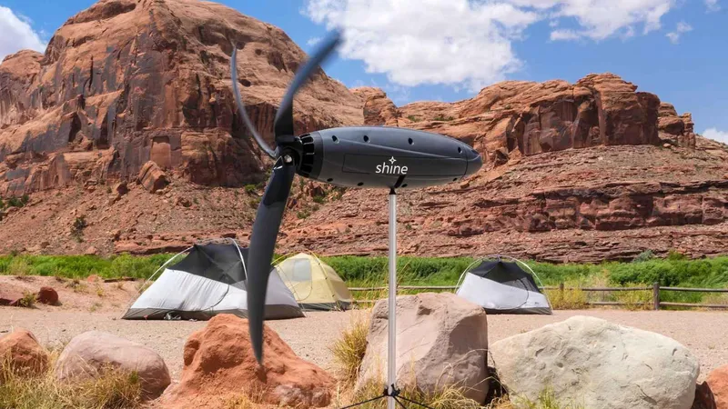 "Не солнечные батареи": ученые создали прибор, способный заряжать устройства от ветра