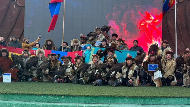 Серебряный полет: казахстанец покорил чемпионат мира по охоте с ловчими птицами