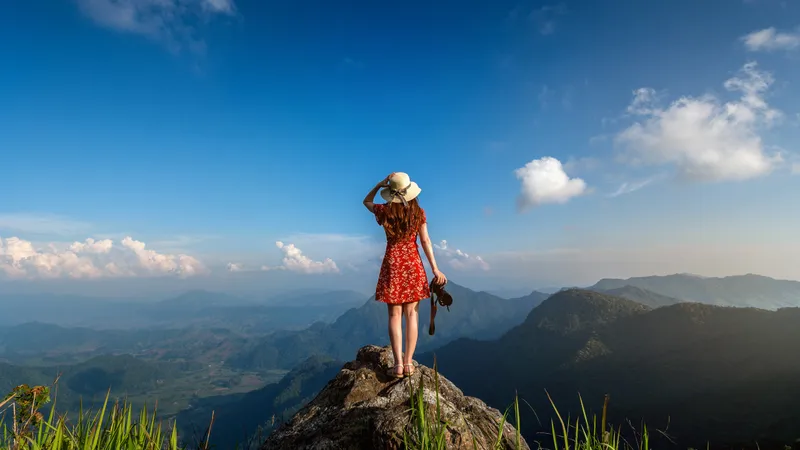 Представителей каких знаков зодиака чаще всего тянет в путешествия