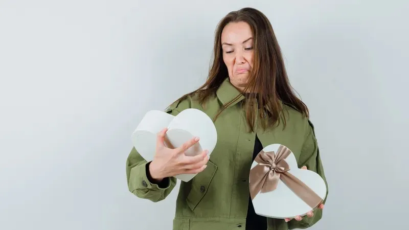 Эксперты рассказали, какие подарки раздражают женщин