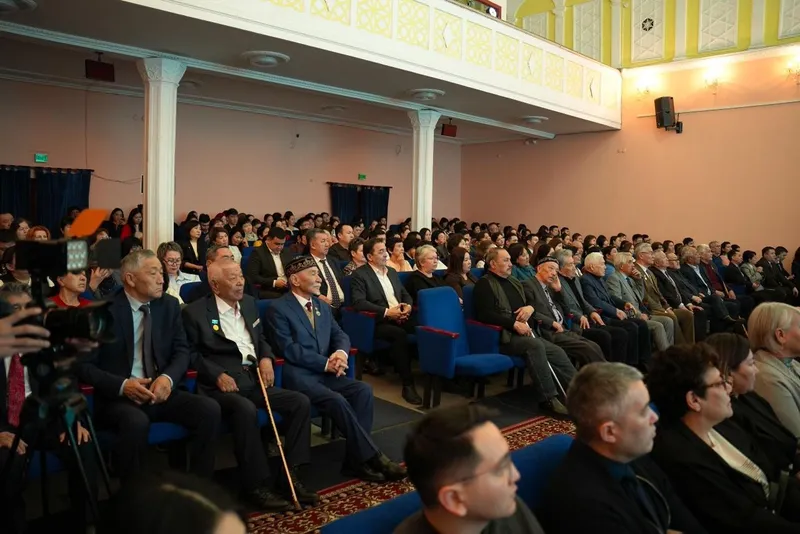 обсуждение новой Конституции, фото - Новости Zakon.kz от 10.03.2026 13:18