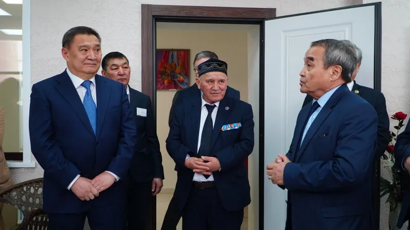 Ветераны Кокшетау заявили о поддержке референдума на встрече с акимом