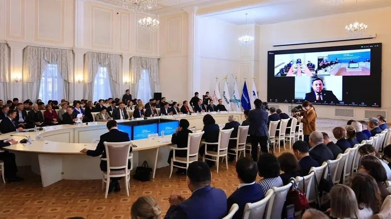 В Караганде обсудили роль регионов в новой Конституции Казахстана