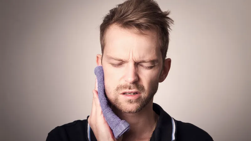 Стоматолог перечислил ужасные последствия потери зубов для организма