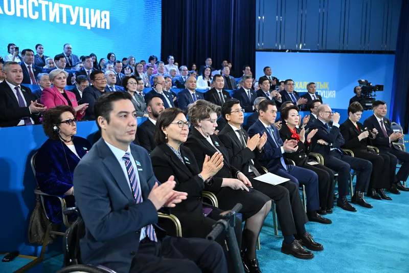 обсуждение новой Конституции, фото - Новости Zakon.kz от 13.03.2026 14:58