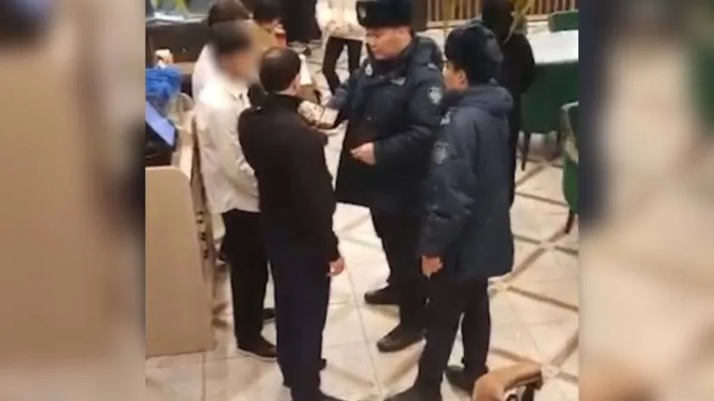 Более 250 несовершеннолетних без взрослых выявили ночью на улицах Алматы