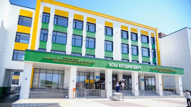 В столице продолжается строительство новых школ