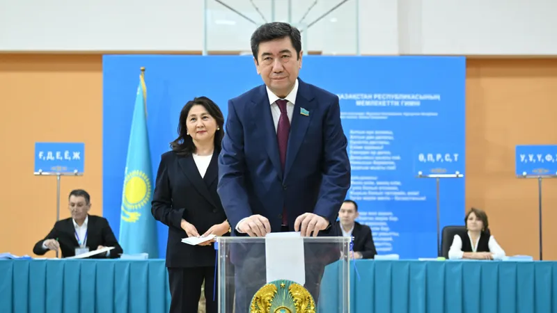 Ерлан Кошанов проголосовал на республиканском референдуме по принятию новой Конституции