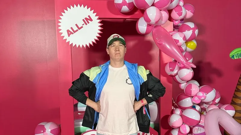 Певец Рахат Турлыханов снова оказался в центре семейного скандала