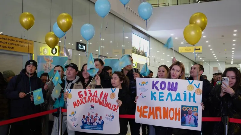 В аэропорту Астаны встретили призера Паралимпиады Ербола Хамитова