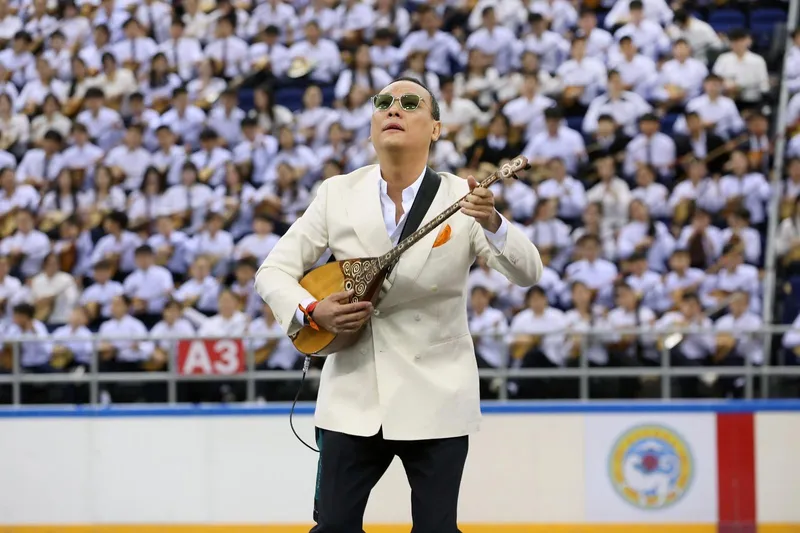 домбристы в Алматы, фото - Новости Zakon.kz от 17.03.2026 17:52