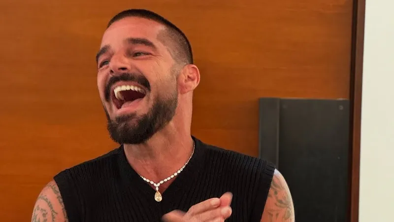 "Мы останемся без денег": казахстанцы шутят о будущем концерте Рики Мартина в Алматы