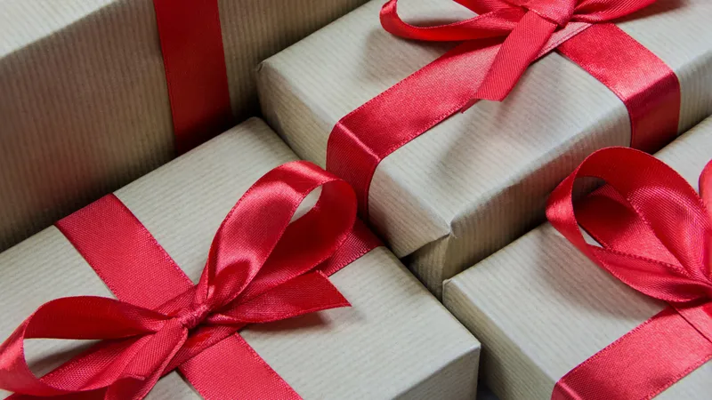 Игорь Крутой назвал "немодные" качества Леонтьева и публично поздравил друга с 77-летием