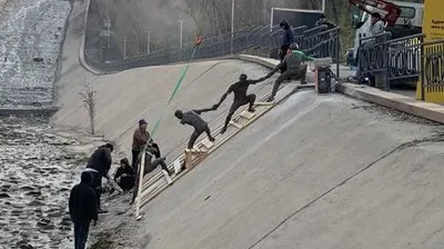 памятник спасению собаки в Алматы, фото - Новости Zakon.kz от 19.03.2026 14:13