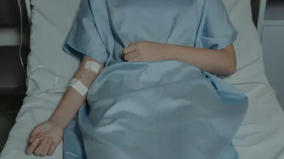женщина в больнице, фото - Новости Zakon.kz от 20.03.2026 15:51